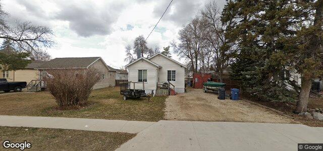 Larawan ng 161 Berrydale Avenue sa Winnipeg, Manitoba