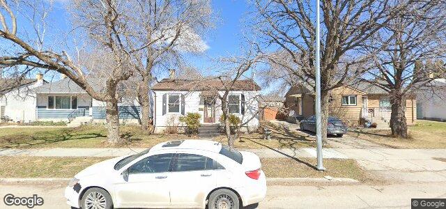 Larawan ng 211 Poplarwood Avenue sa Winnipeg, Manitoba