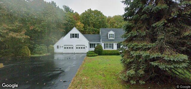 Larawan ng 215 Portland Avenue sa Winnipeg, Manitoba