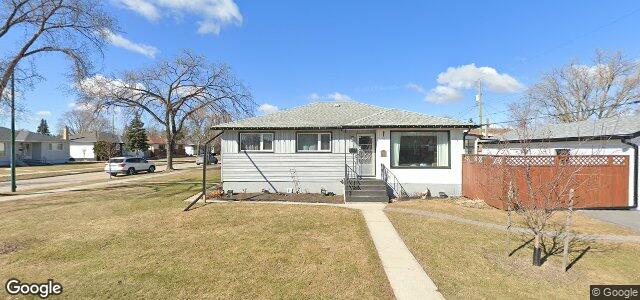 Larawan ng 239 Poplarwood Avenue sa Winnipeg, Manitoba