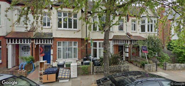 Larawan ng 24 Fernwood Avenue sa Winnipeg, Manitoba