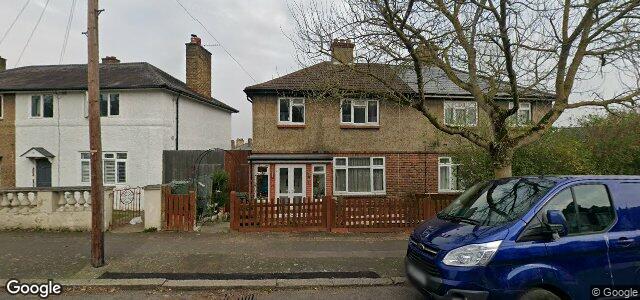 Larawan ng 28 St Louis Road sa Winnipeg, Manitoba