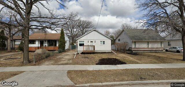 Larawan ng 33 Berrydale Avenue sa Winnipeg, Manitoba