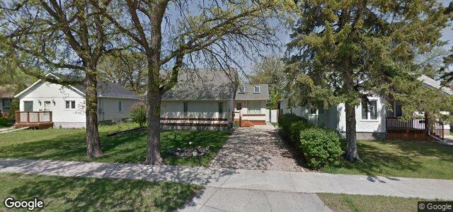 Larawan ng 35 Berrydale Avenue sa Winnipeg, Manitoba