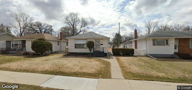 Larawan ng 42 Poplarwood Avenue sa Winnipeg, Manitoba