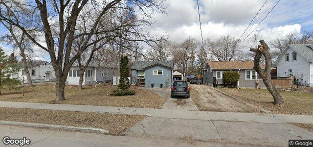 Larawan ng 49 Berrydale Avenue sa Winnipeg, Manitoba