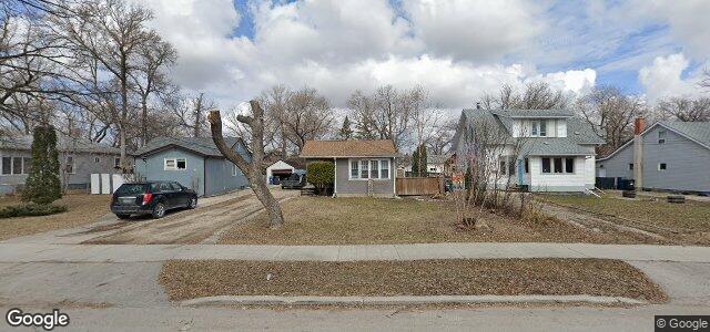 Larawan ng 51 Berrydale Avenue sa Winnipeg, Manitoba