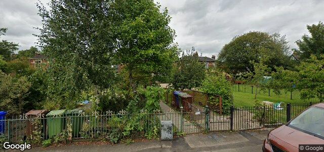 Larawan ng 51 Lennox Avenue sa Winnipeg, Manitoba