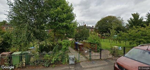 Larawan ng 53 Lennox Avenue sa Winnipeg, Manitoba