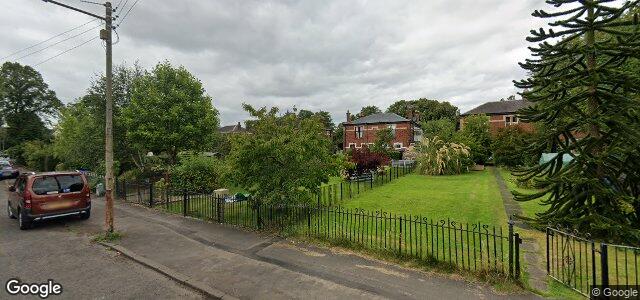 Larawan ng 55 Lennox Avenue sa Winnipeg, Manitoba