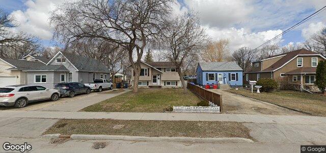 Larawan ng 61 Berrydale Avenue sa Winnipeg, Manitoba
