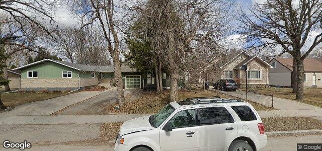 Larawan ng 69 Berrydale Avenue sa Winnipeg, Manitoba