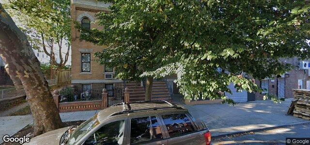 Larawan ng 8 Hull Avenue sa Winnipeg, Manitoba