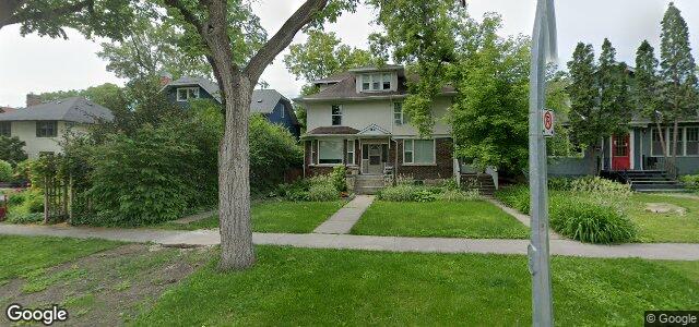Photo of 122 Machray Avenue in Winnipeg, Manitoba