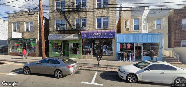 Larawan ng 166 Anderson Avenue sa Winnipeg, Manitoba