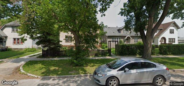 Larawan ng 241 Cathedral Avenue sa Winnipeg, Manitoba