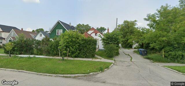 Larawan ng 311 Bannerman Avenue sa Winnipeg, Manitoba