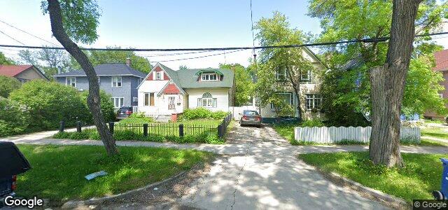 Larawan ng 321 St John'S Avenue sa Winnipeg, Manitoba