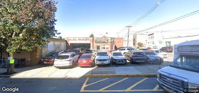 Larawan ng 327 Anderson Avenue sa Winnipeg, Manitoba