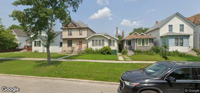 Larawan ng 327 Cathedral Avenue sa Winnipeg, Manitoba