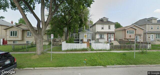 Photo of 335 Bannerman Avenue in Winnipeg, Manitoba