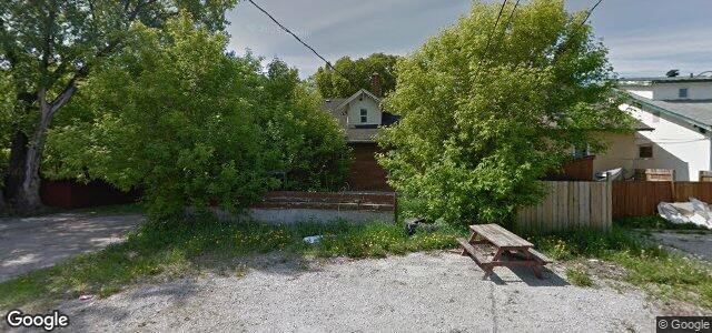 Larawan ng 343 Machray Avenue sa Winnipeg, Manitoba