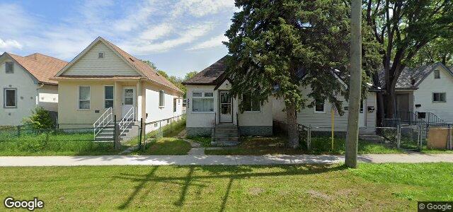 Larawan ng 351 Powers Street sa Winnipeg, Manitoba