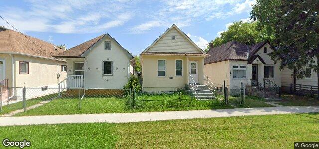 Larawan ng 353 Powers Street sa Winnipeg, Manitoba