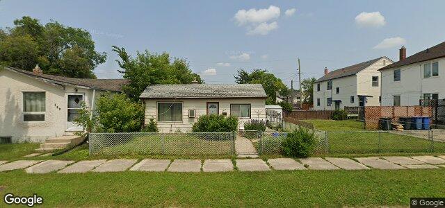 Photo of 365 Luxton Avenue W in Winnipeg, Manitoba
