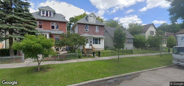 Larawan ng 371 St John'S Avenue sa Winnipeg, Manitoba