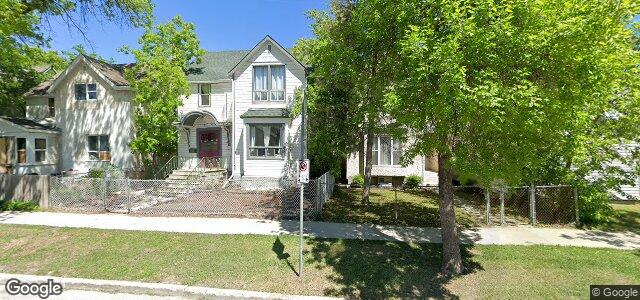 Larawan ng 373 Redwood Avenue sa Winnipeg, Manitoba