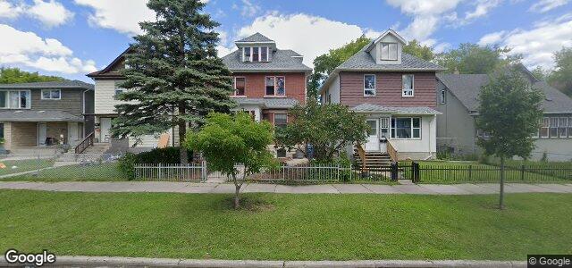 Larawan ng 375 St John'S Avenue sa Winnipeg, Manitoba