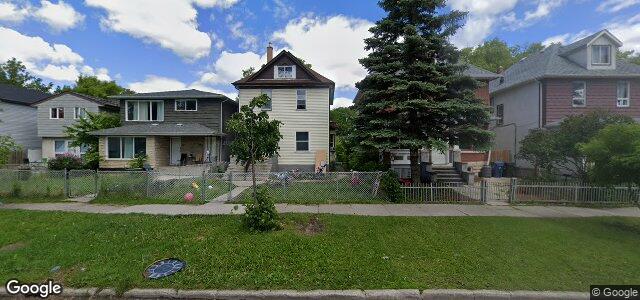 Larawan ng 379 St John'S Avenue sa Winnipeg, Manitoba