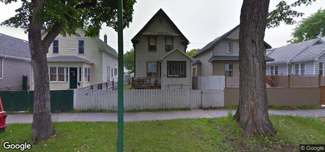 Photo of 380 Boyd Avenue in Winnipeg, Manitoba