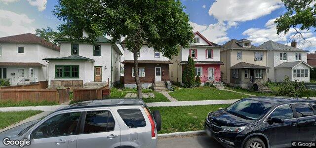 Larawan ng 381 Machray Avenue sa Winnipeg, Manitoba