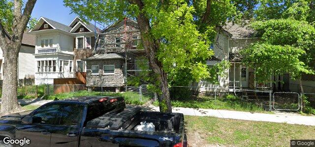 Larawan ng 381 Redwood Avenue sa Winnipeg, Manitoba