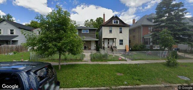 Larawan ng 383 St John'S Avenue sa Winnipeg, Manitoba