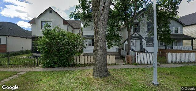 Larawan ng 386 St John'S Avenue sa Winnipeg, Manitoba