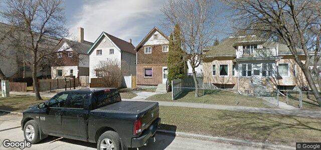 Larawan ng 390 Aikins Street sa Winnipeg, Manitoba
