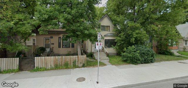 Larawan ng 390 Salter Street sa Winnipeg, Manitoba