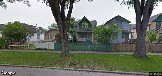 Larawan ng 393 Boyd Avenue sa Winnipeg, Manitoba