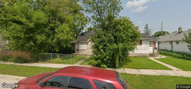 Larawan ng 393 Luxton Avenue W sa Winnipeg, Manitoba