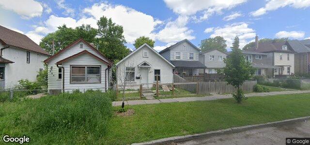 Larawan ng 393 St John'S Avenue sa Winnipeg, Manitoba
