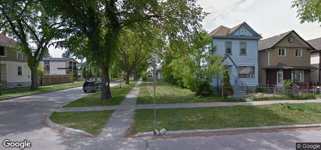 Larawan ng 404 Powers Street sa Winnipeg, Manitoba