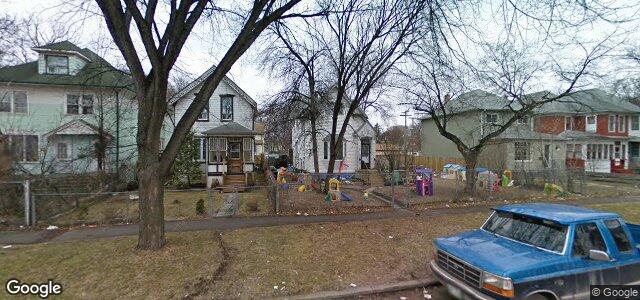Larawan ng 408 Aikins Street sa Winnipeg, Manitoba