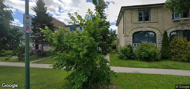 Larawan ng 408 Cathedral Avenue sa Winnipeg, Manitoba