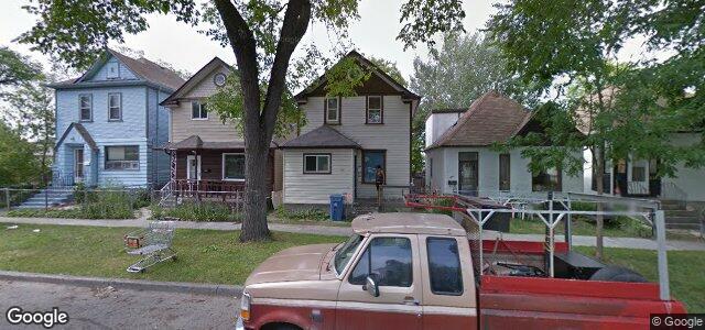 Larawan ng 410 Powers Street sa Winnipeg, Manitoba