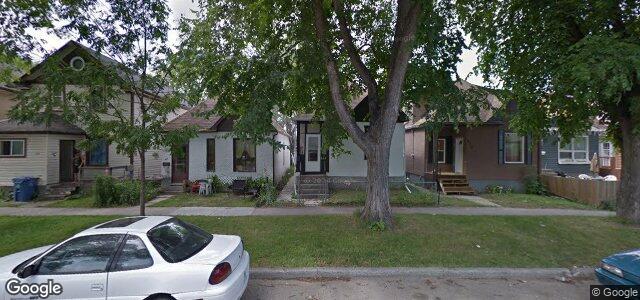 Larawan ng 414 Powers Street sa Winnipeg, Manitoba