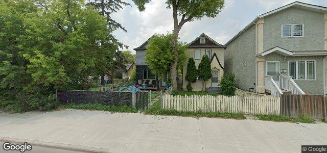 Photo of 442 Salter Street in Winnipeg, Manitoba