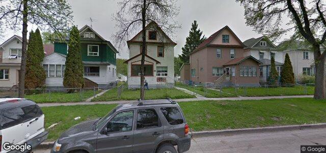 Larawan ng 443 St John'S Avenue sa Winnipeg, Manitoba